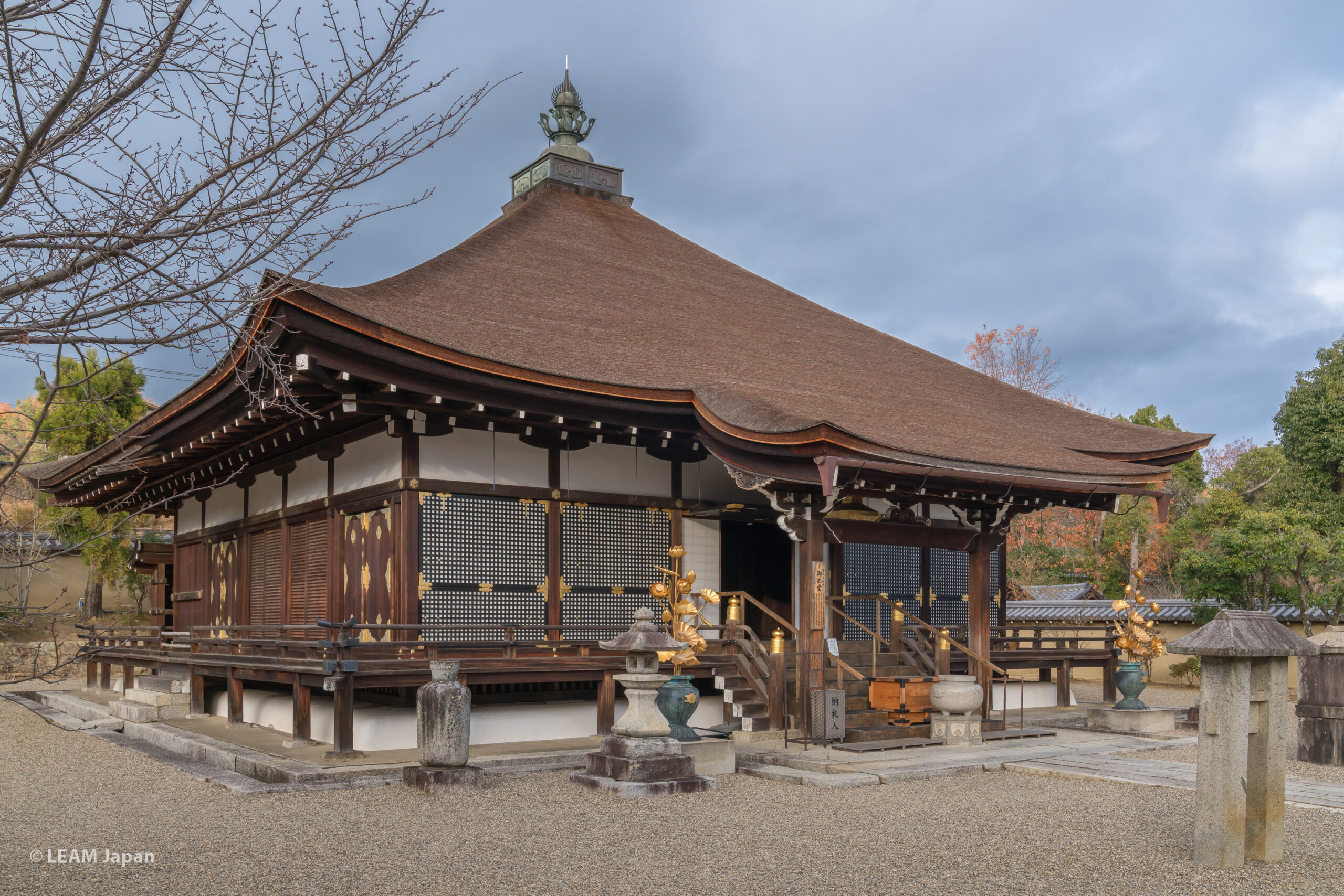 Kyoto, Ninnaji Temple “Mieido Hall” (Important Cultural Property)